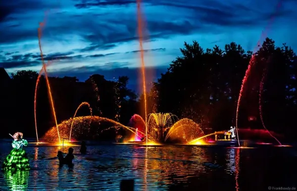 Les Noces de Feu au Puy du Fou avec Aquatique Show