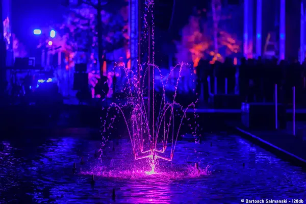 Spectacle d'eau sur mesure Soprema Strabourg 6