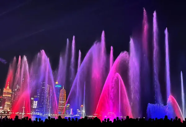 spectacle aquatique sur mesure doha lights festival 1