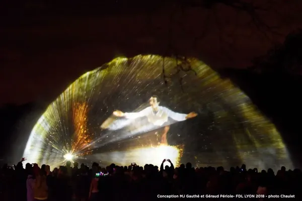 projection sur écran d'eau fête des lumières de lyon 8