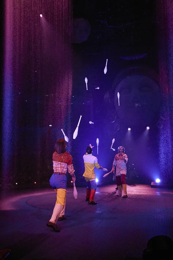 aqua-graphic-water-curtain-cirque-du-soleil-ludo-2025-1