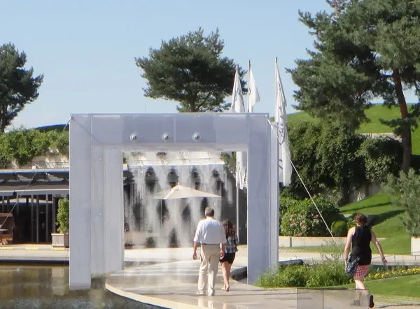 interactive fountain at autostadt volkswagen wolfsburg germany