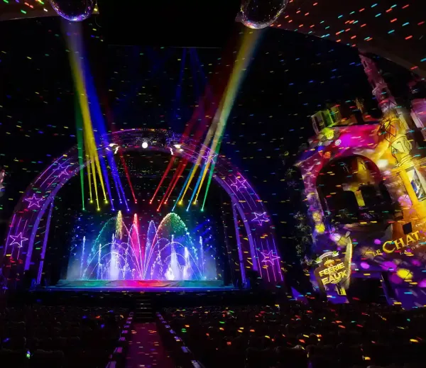 dancing fountain at Théâtre du Grand Rex Paris 7