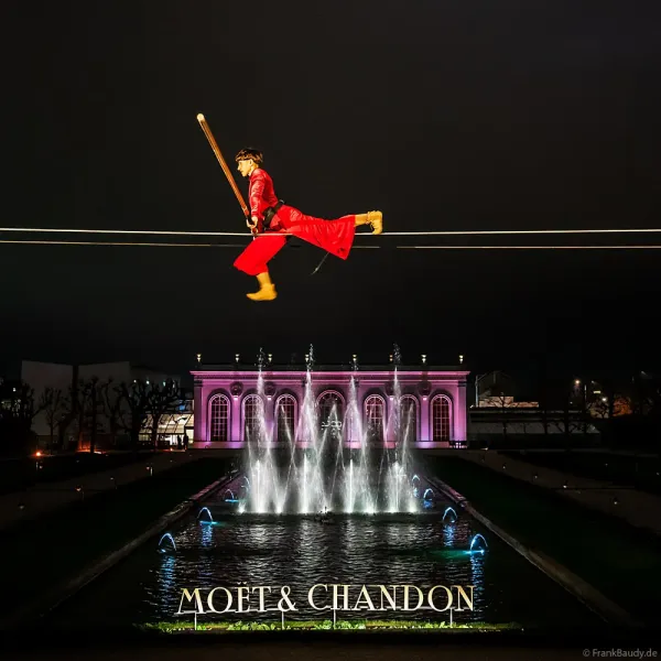 habits de lumière moet et chandon 2025 12